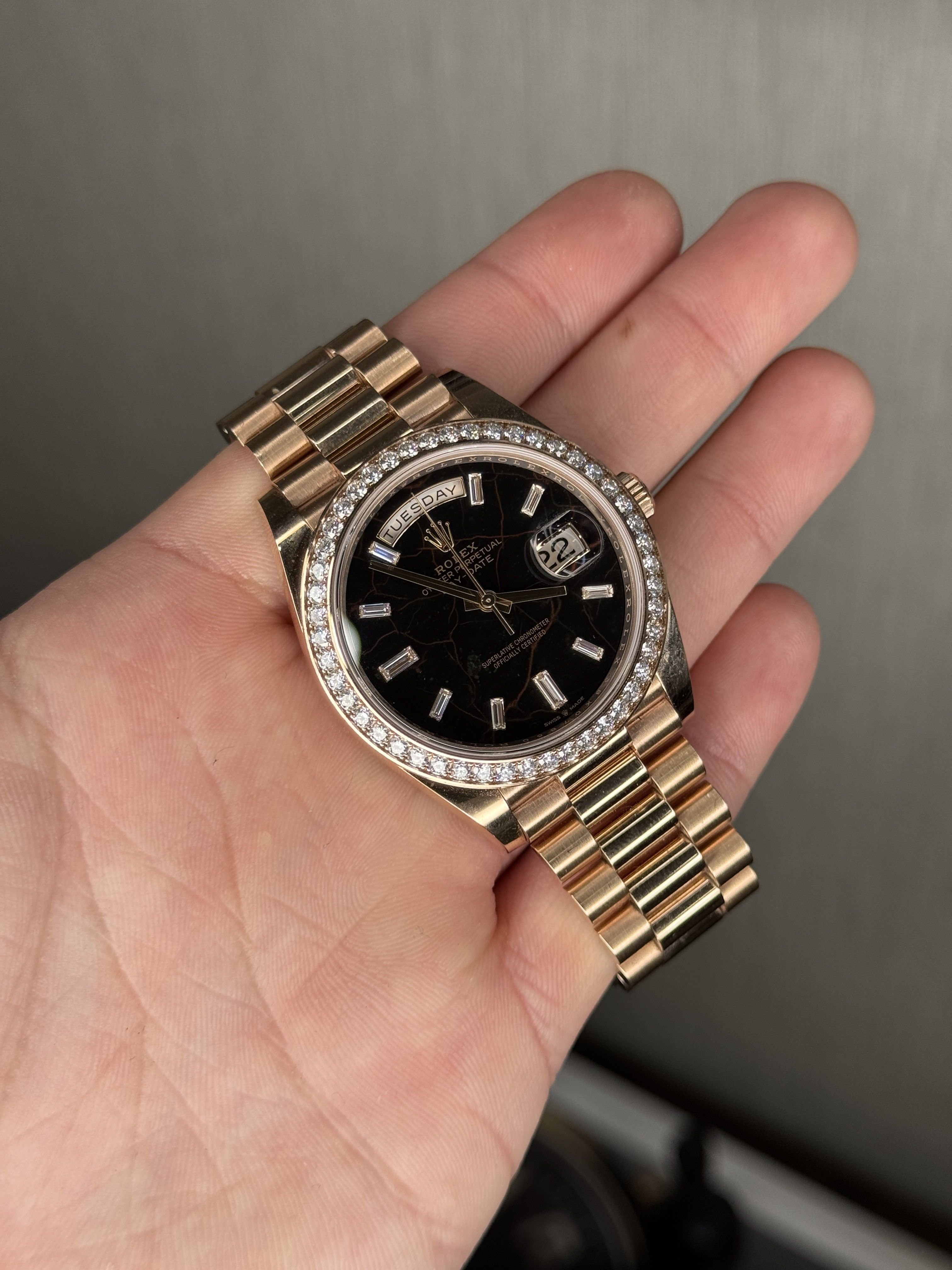 Rolex Day-Date 40 Eisenkiesel Diamond